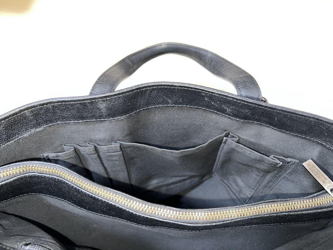 Burberry 黒 レザー トートバッグ