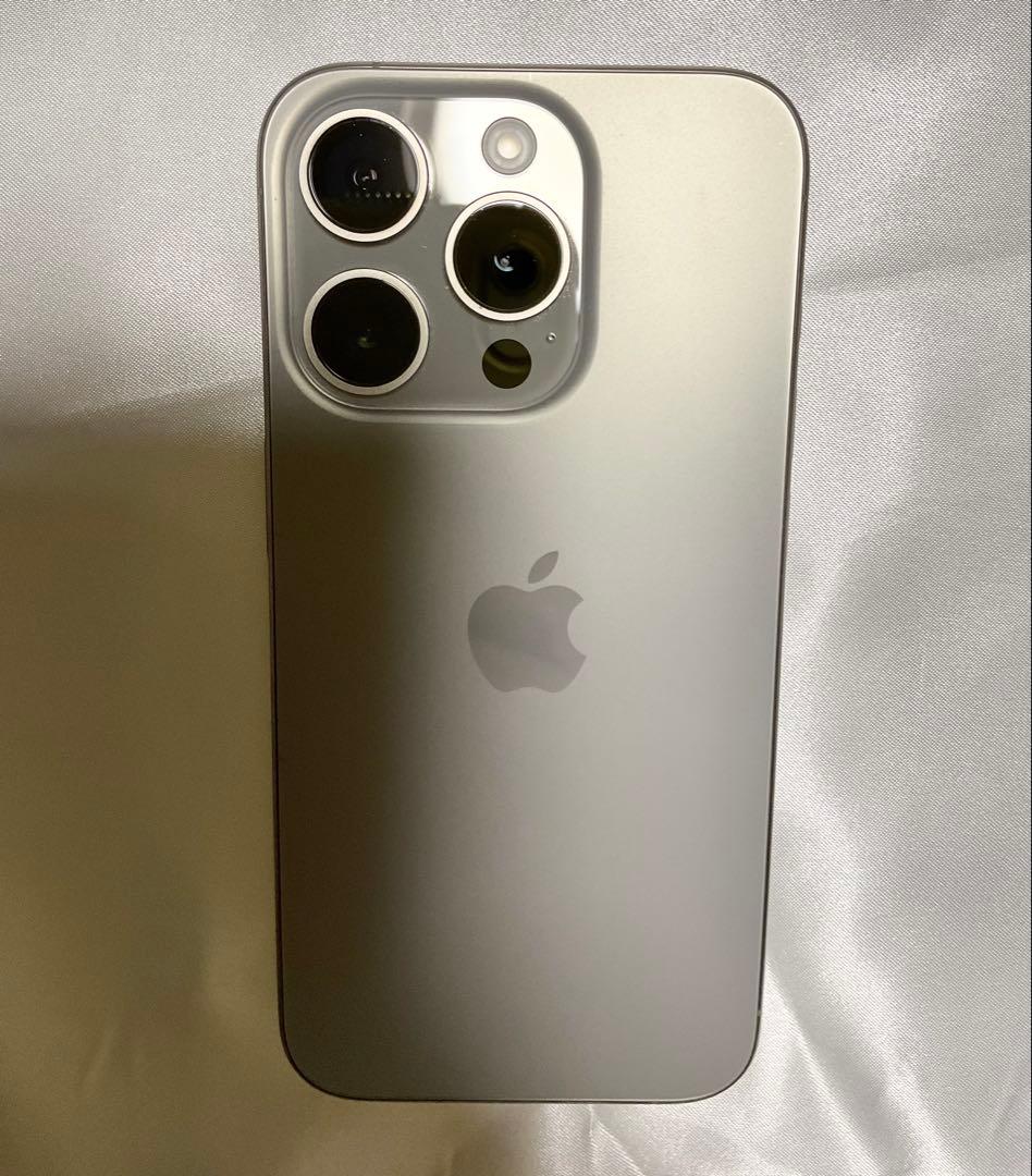 【美品】iPhone 15 Pro 256GB ナチュラルチタニウムSimフリー