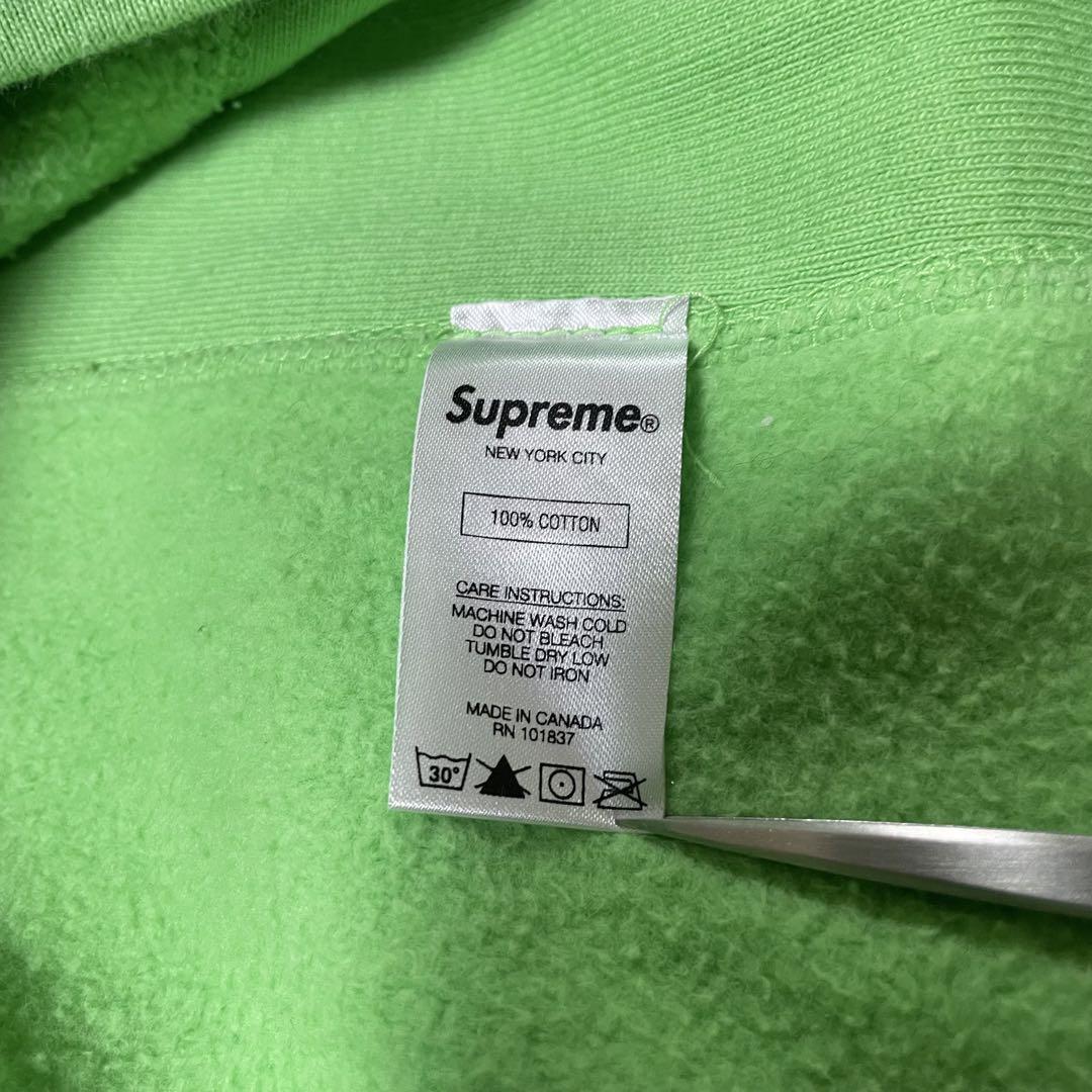 Supreme シュプリーム パーカー　メンズS 刺繍ロゴ
