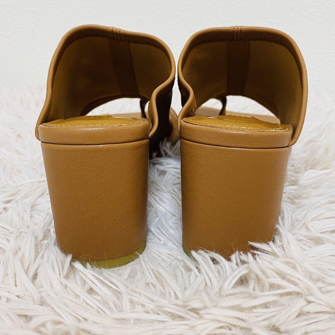 【極美品】ピッピシック ストレッチ ミュール レザー トング 23 安い 価格ファッション - 【極美品】ピッピシック ストレッチ