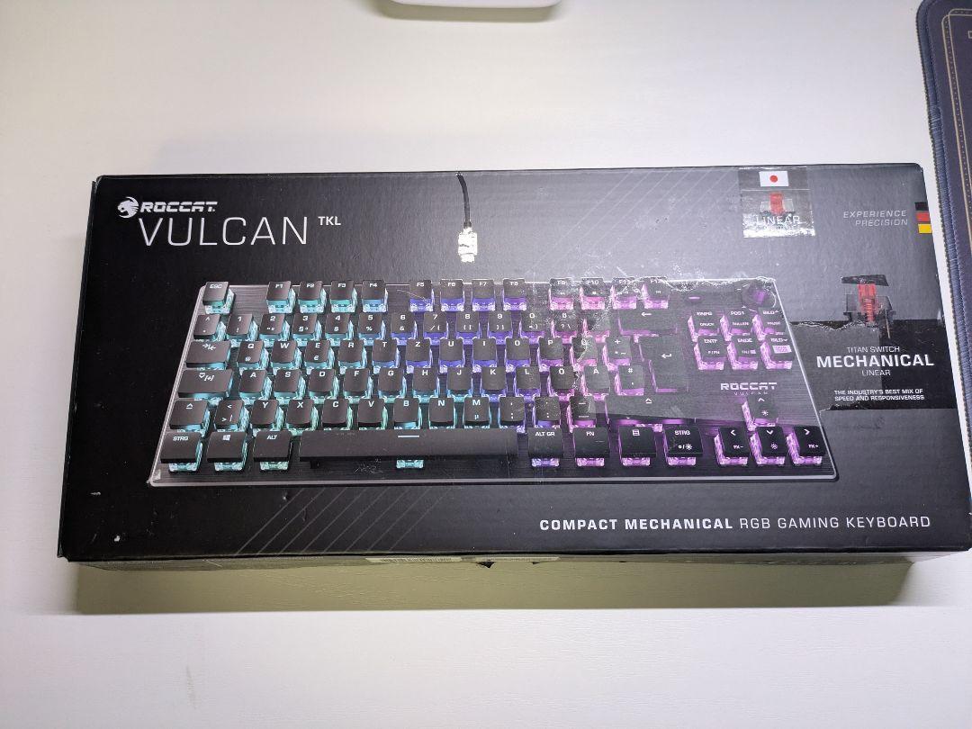 ROCCAT VULCAN TKL メカニカルキーボード