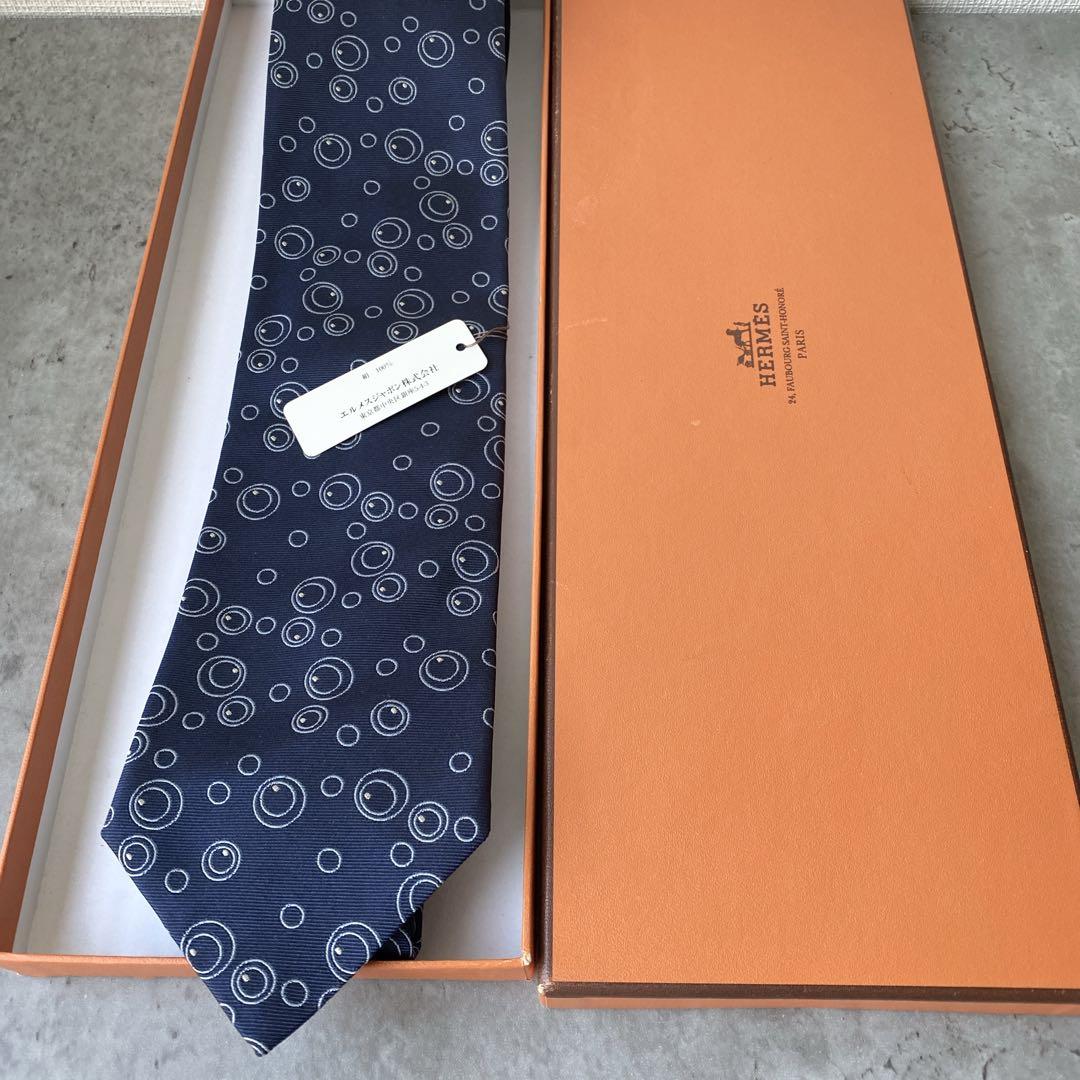 【別倉庫からの配送】 新品未使用✨HERMES✨エルメス✨ネクタイ✨タグ&箱付✨ネイビー 小物