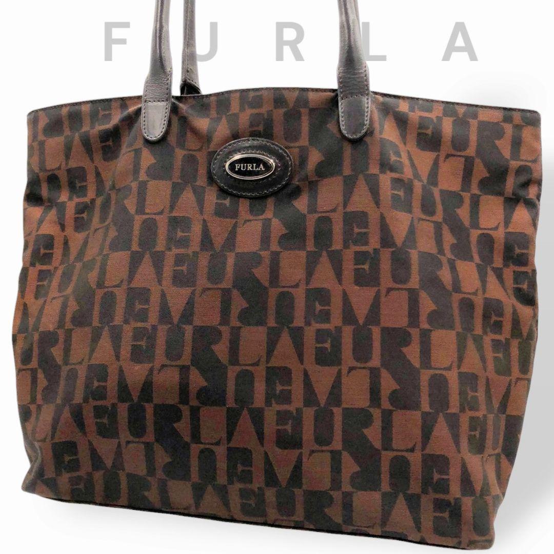 美品 フルラ トートバッグ 肩掛け ブラック PVC クロシェット A4収納可能 FURLA フルラ トートバッグ 肩掛け ハンドバッグ レザー PVC