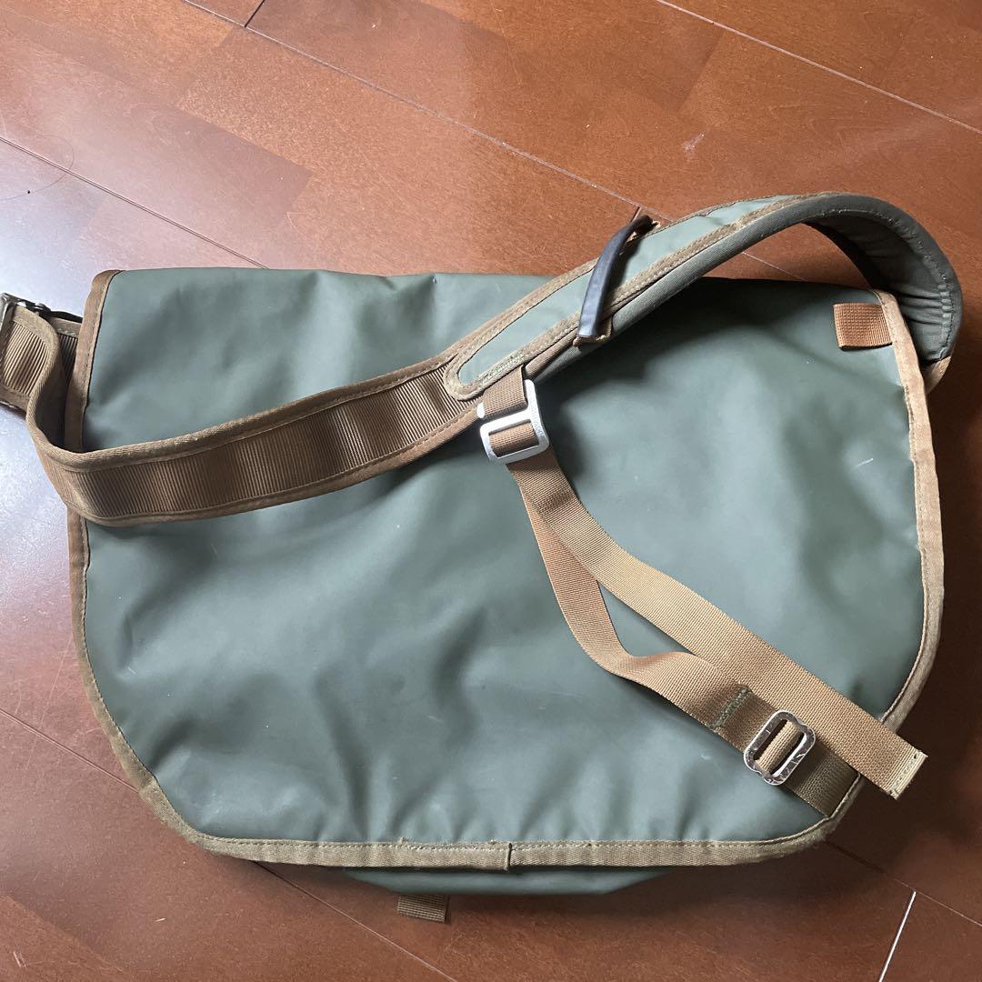 THE NORTH FACE ヘックスメッセンジャーM バッグ