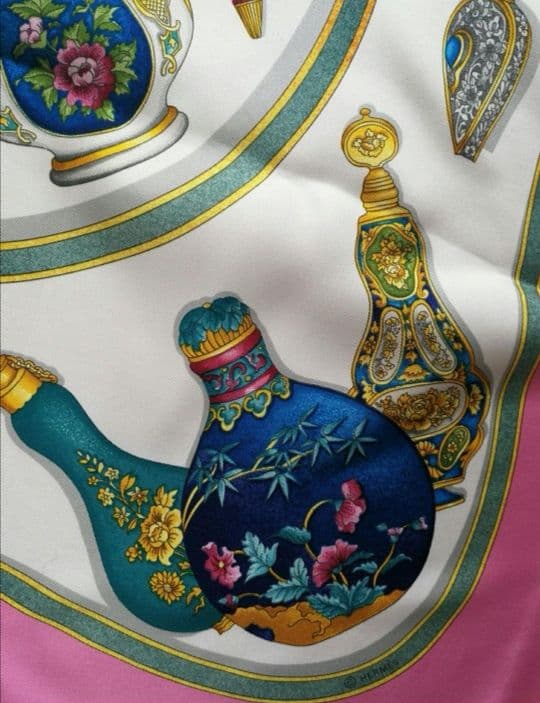 エルメス　HERMES　スカーフ　カレ90　香水瓶