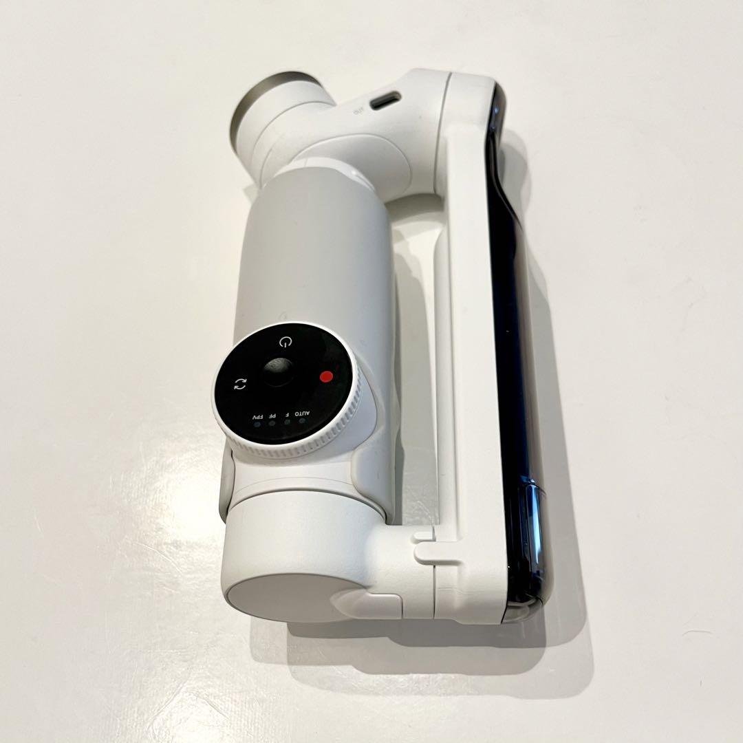 Insta360 Flow ホワイト AI搭載スマートフォン用ジンバル