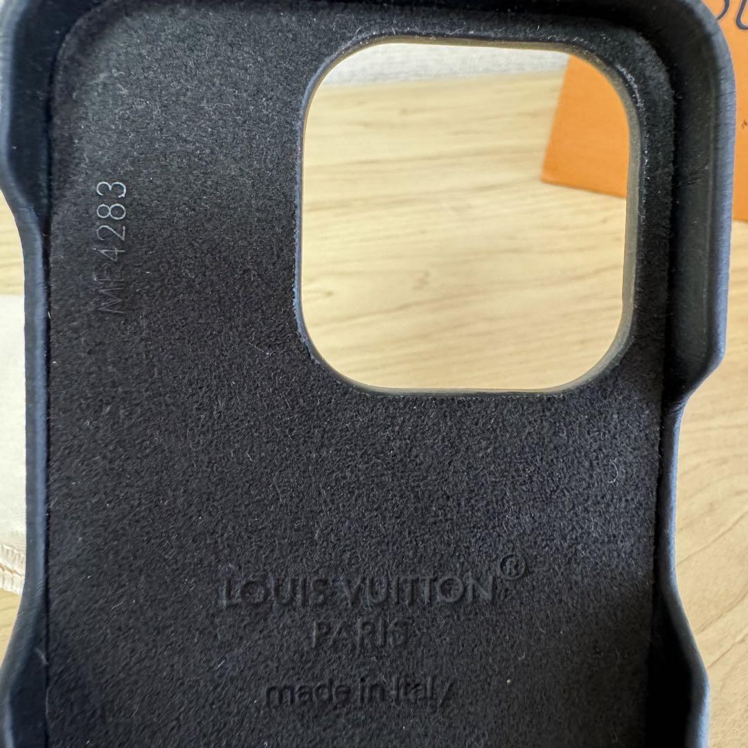 ルイヴィトン　iPhone15proケース