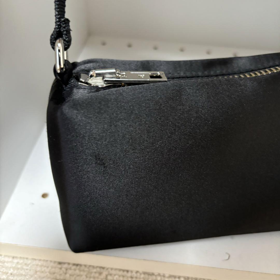 alexander wang heiress クリスタルロゴ入りサテンポーチ - メルカリ