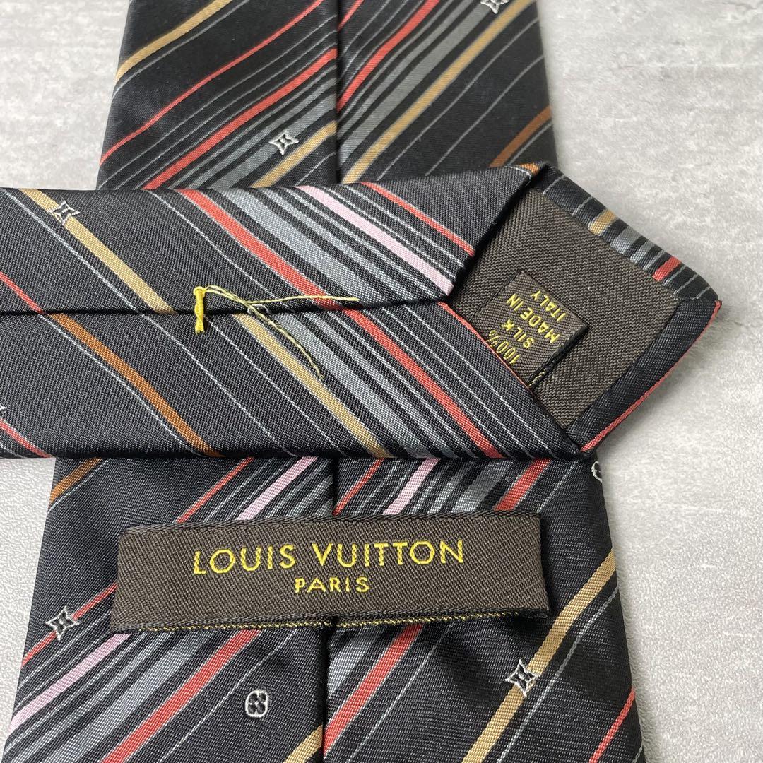 VUITTON