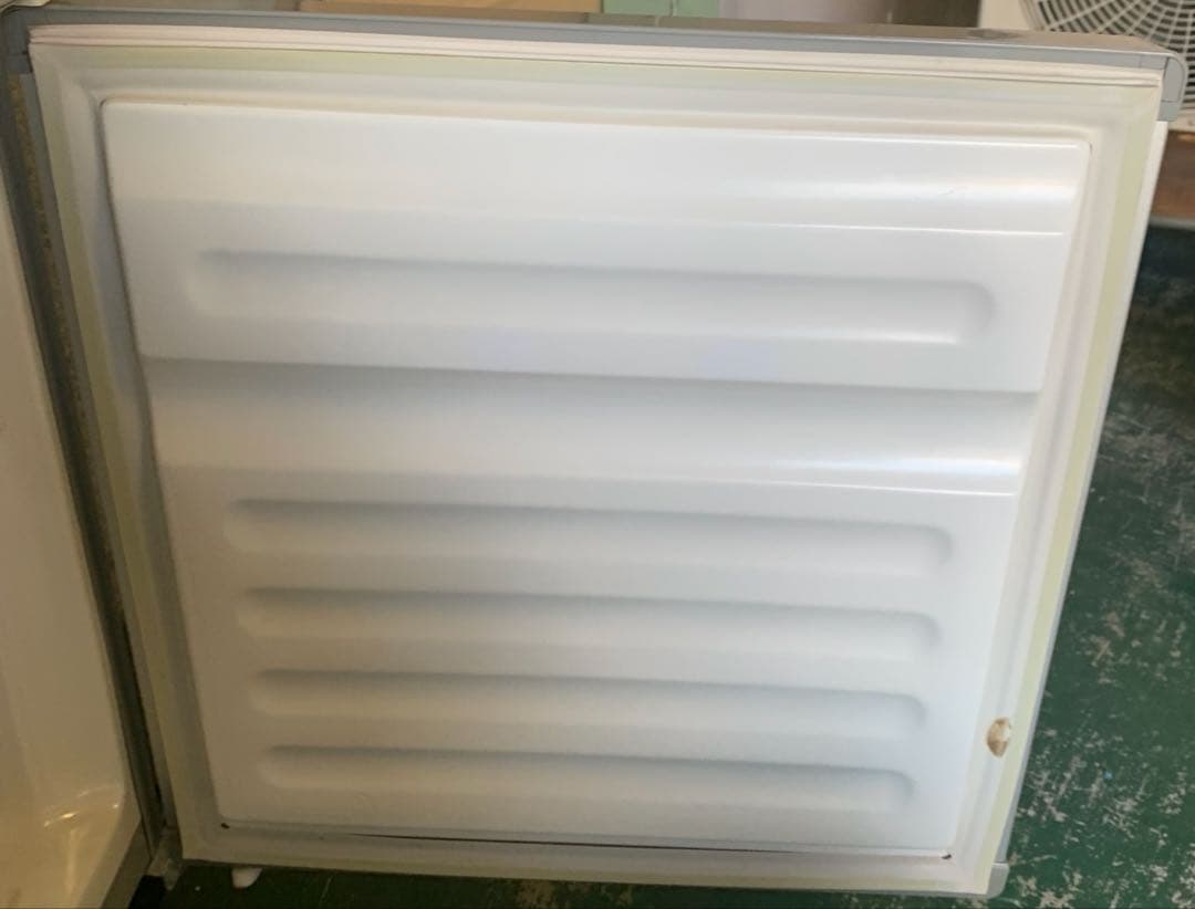 8h4 ユーイング 2ドア 冷蔵庫 2017年製 UR-J110H