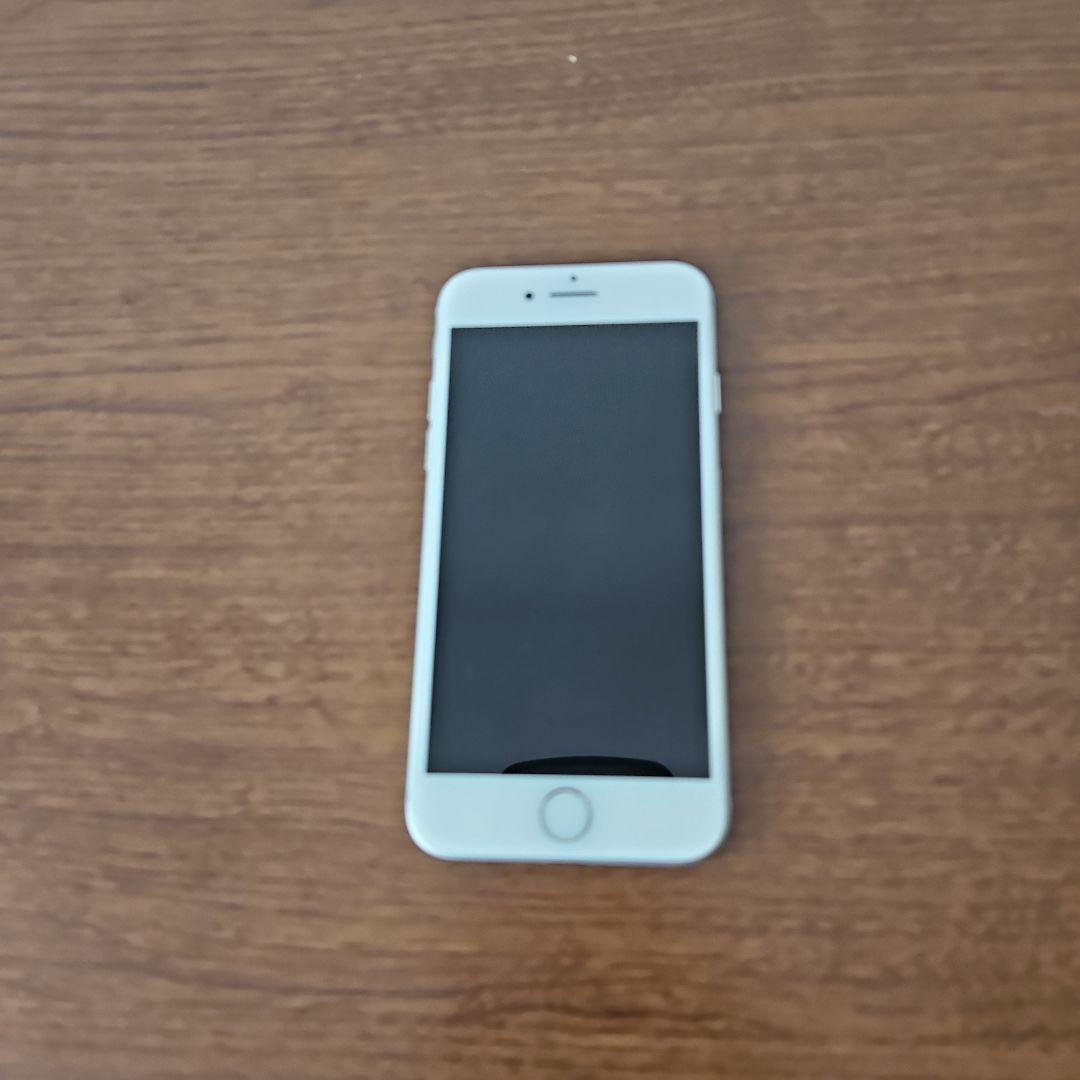 Apple iPhone 8 本体 ホワイト