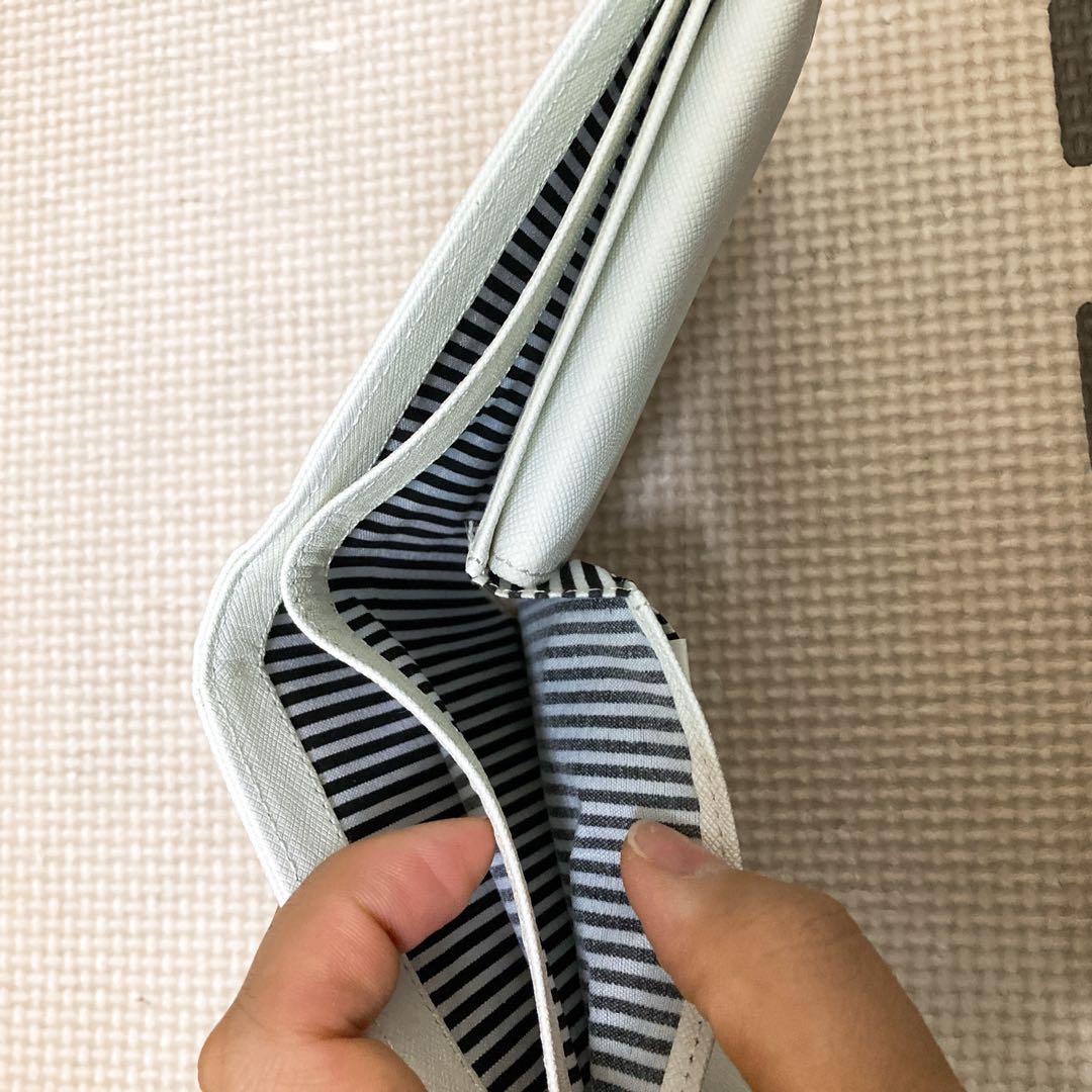 スヌーピー　ギター　二つ折り財布　ピーナッツ　白