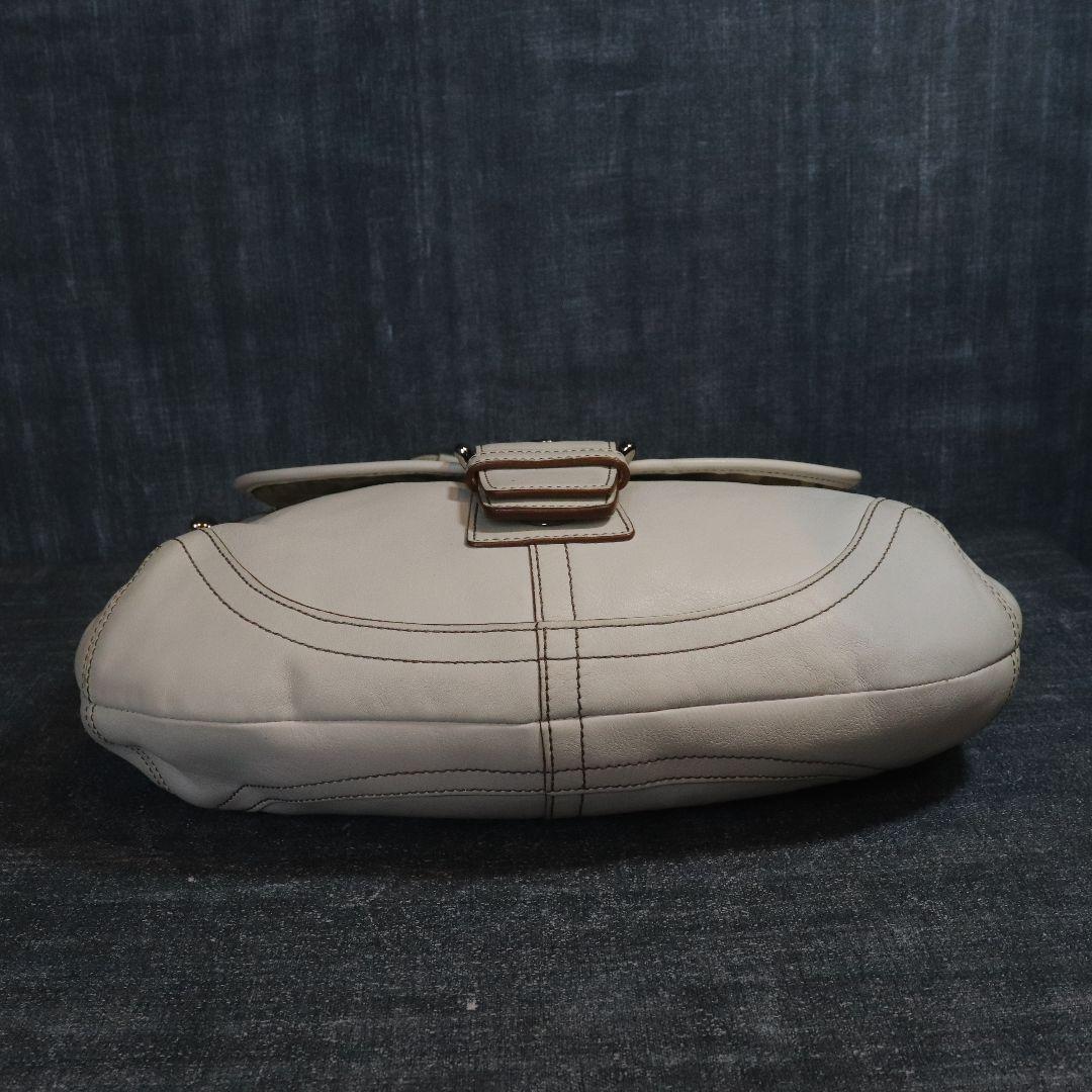 OLD COACH ソーホー ホワイト オールレバー ワンショルダー