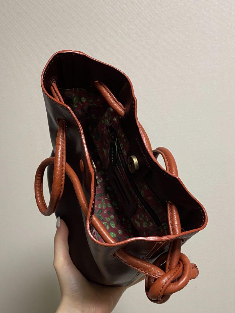 【限定セール】MOTHERHOUSE マザーハウス レザーバッグ(巾着型) 限定セール】MOTHERHOUSE マザーハウス レザーバッグ(巾着型
