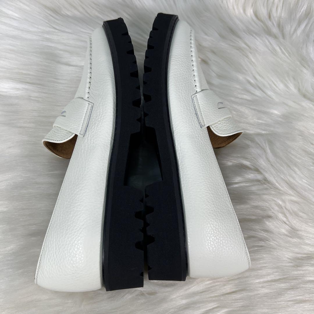 新品　レザー　ATELIER BRUGGE ホワイト ローファー 新品 レザー ATELIER BRUGGE ホワイト ローファー