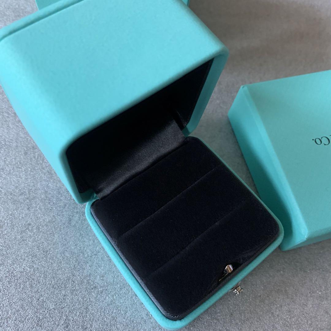 現行品　美品ティファニー ジュエリーボックス 空箱 指輪 アクセサリーケース 現行品 美品ティファニー ジュエリーボックス 空箱 指輪