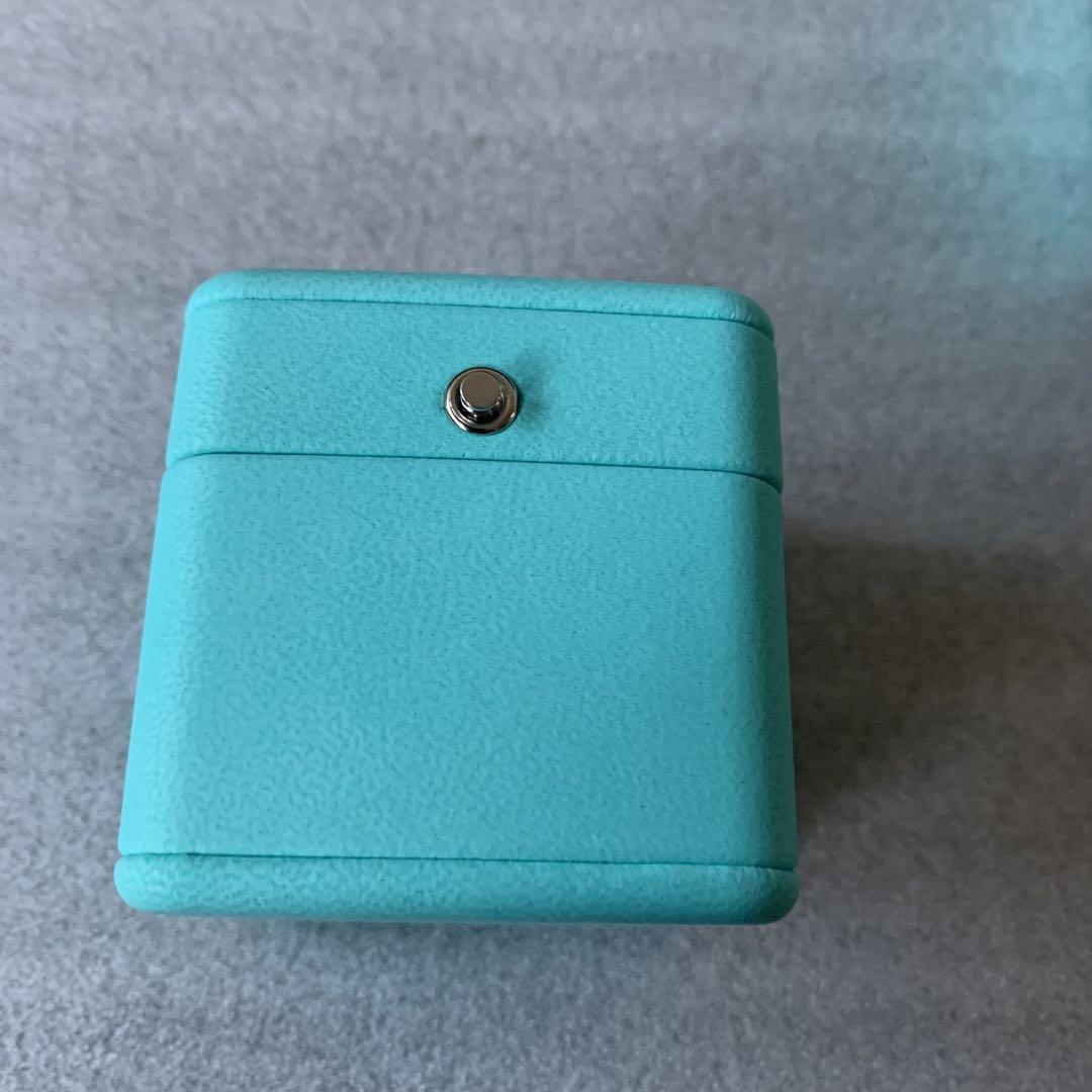 現行品　美品ティファニー ジュエリーボックス 空箱 指輪 アクセサリーケース 現行品 美品ティファニー ジュエリーボックス 空箱 指輪