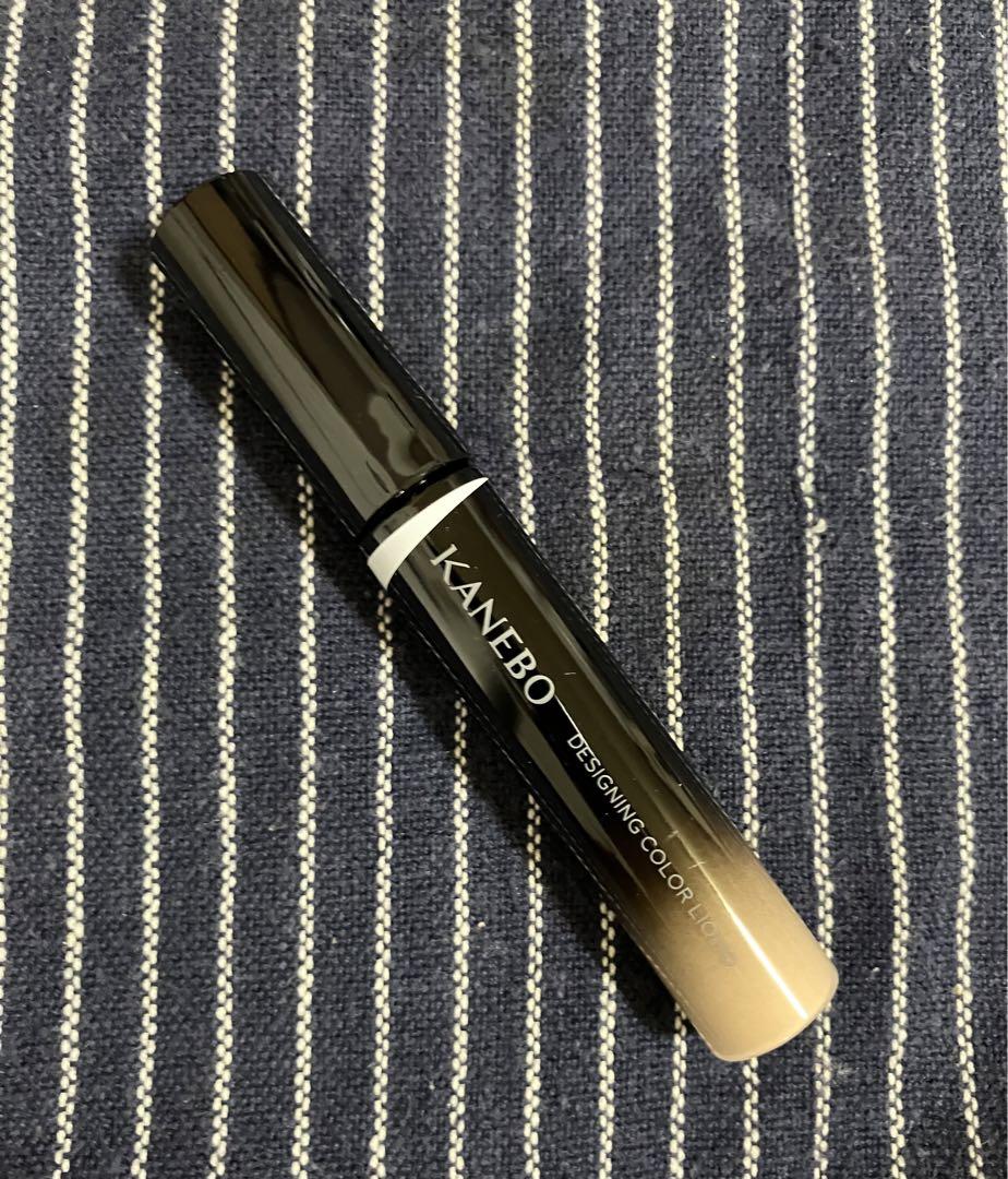 カネボウデザイニングカラーリクイド01soft beige