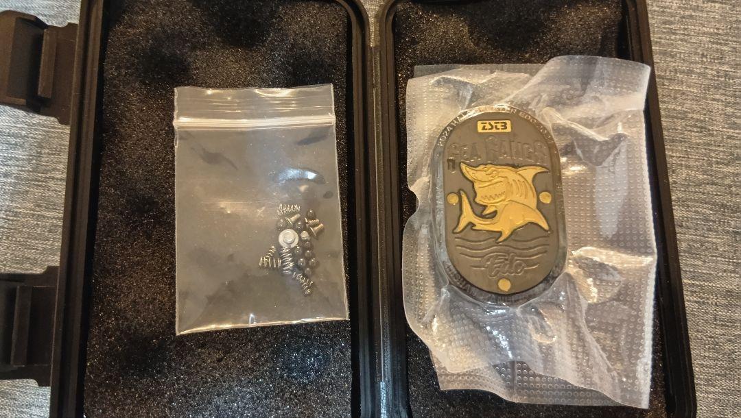 希少BLACKフィジェットトイ スライダー Shark EDC 金属fidget 希少BLACKフィジェットトイ スライダー Shark EDC 金属fidget