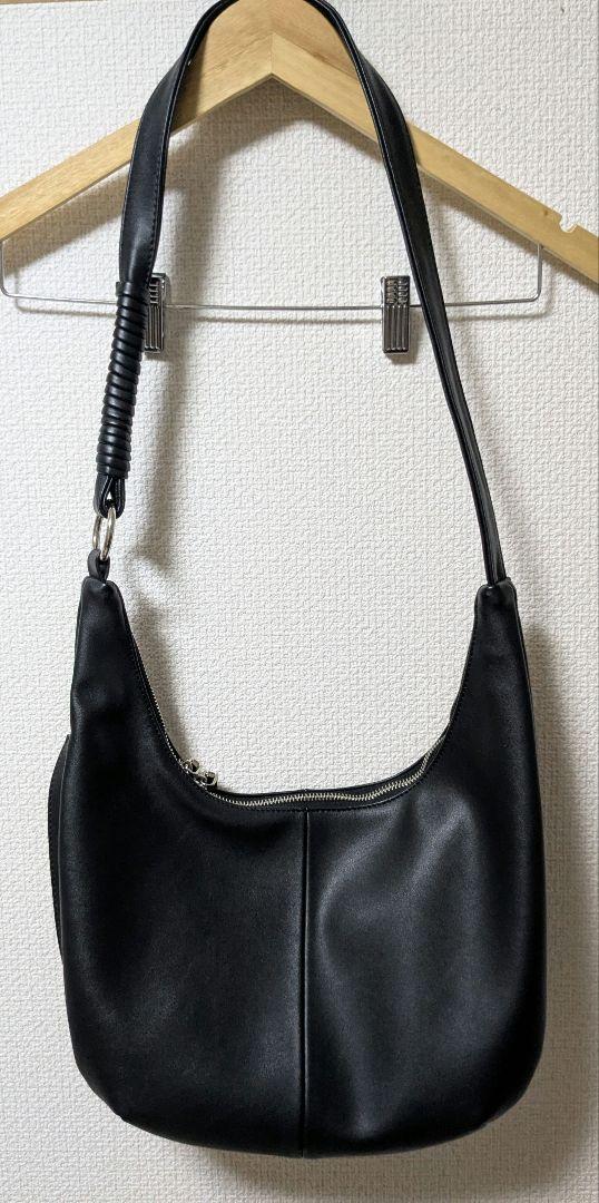 HARE ミニクロワッサンショルダーバッグ　ブラック
