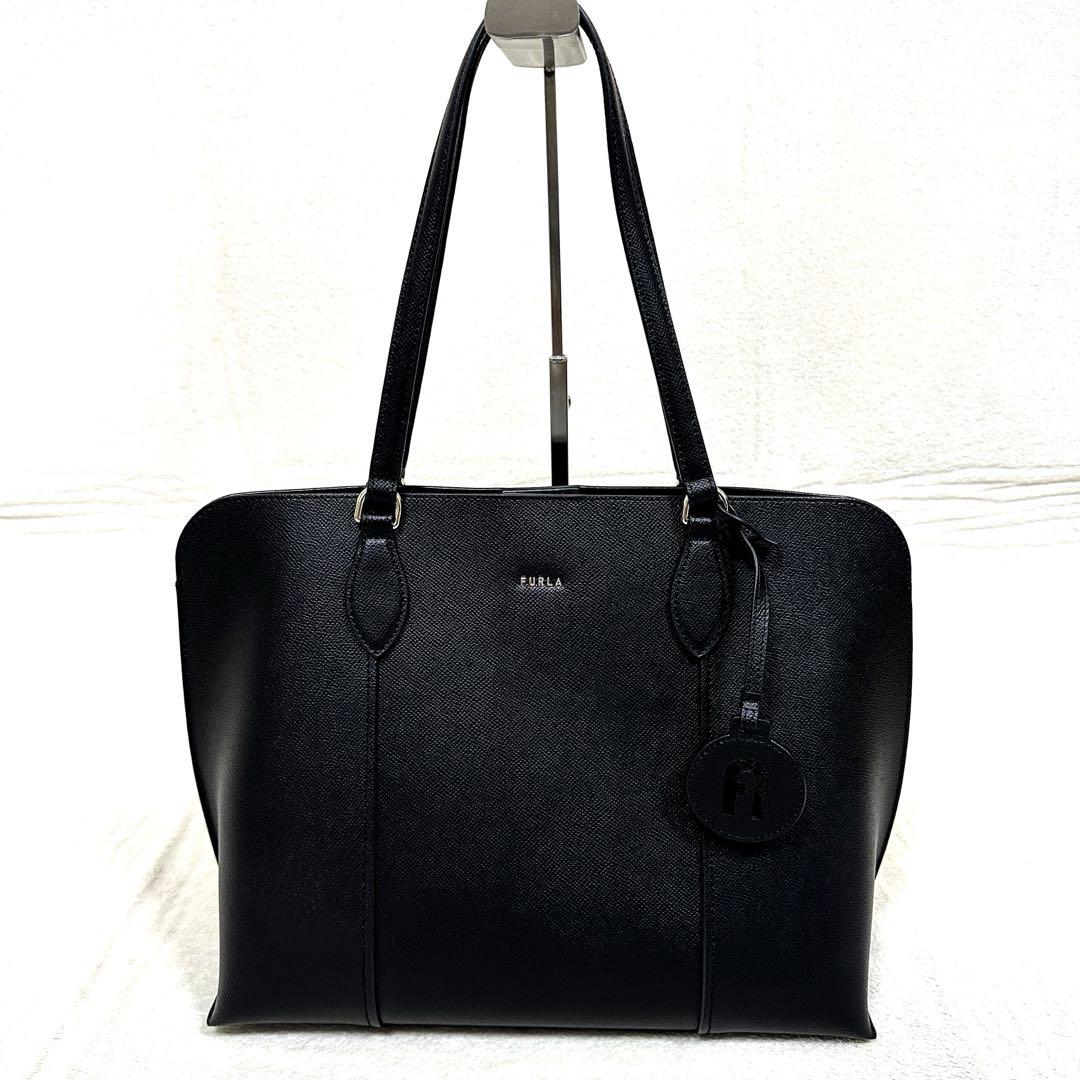 FURLA フルラ ヴィットリアL ブラック黒 レザートートバッグ A4