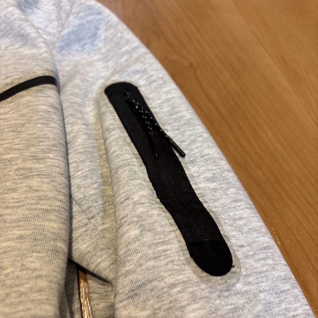 NIKE ナイキ　テックフリース　グレー