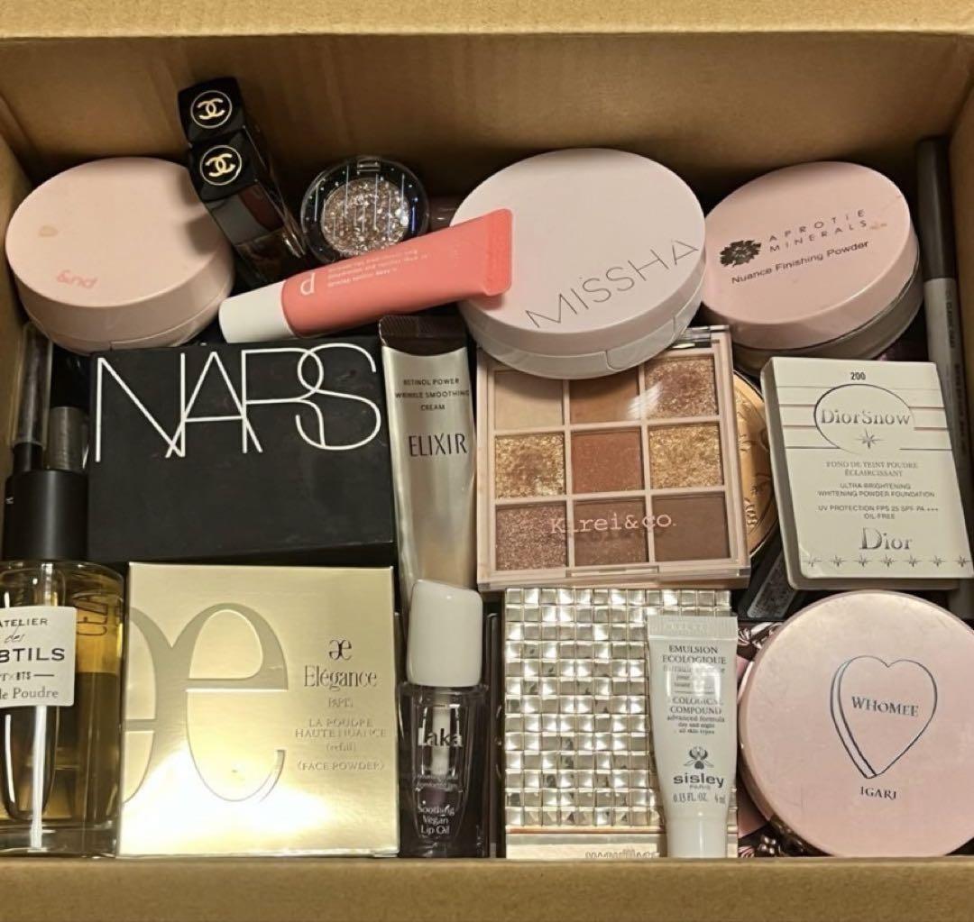 化粧品大量まとめ売り】CHANEL NARS Dior コスメ約200点 - メルカリ