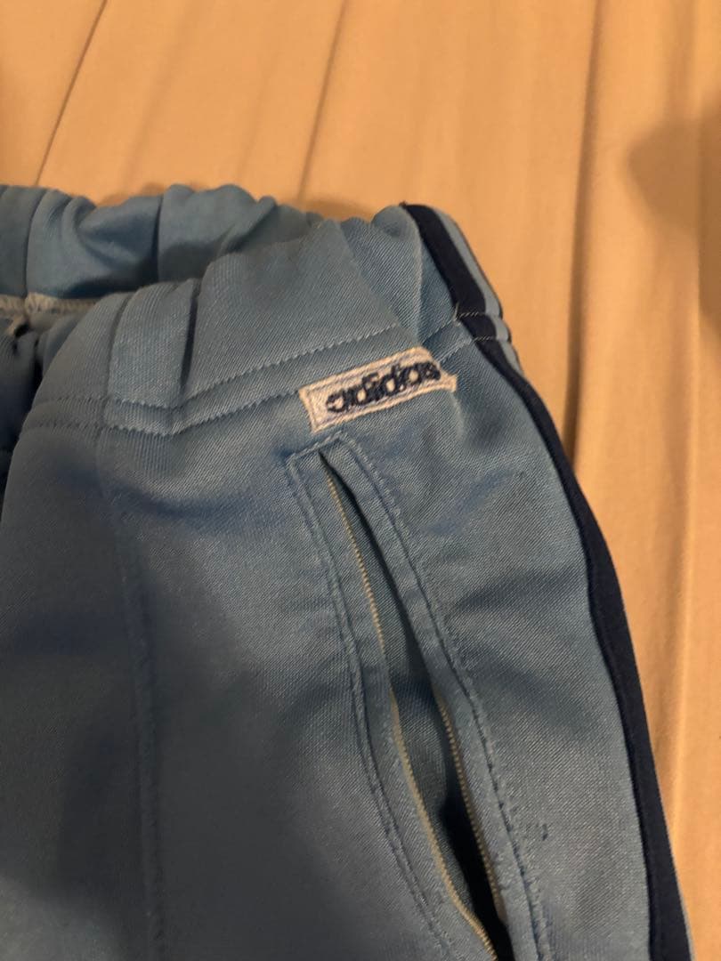 アディダス adidas トラックパンツ フレア 古着