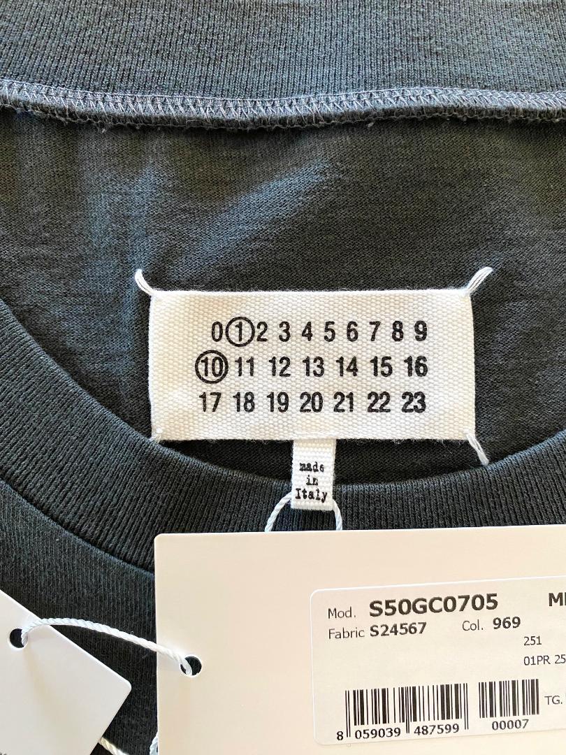 【新品】MAISON MARGIELA エンブロイダー ロゴ Tシャツ 黒色 M