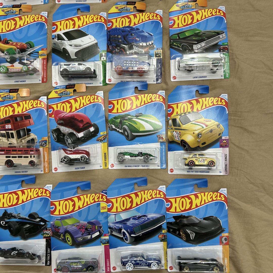ホットウィール ベーシックカー 30台セット クールコンビ スシチューナー他