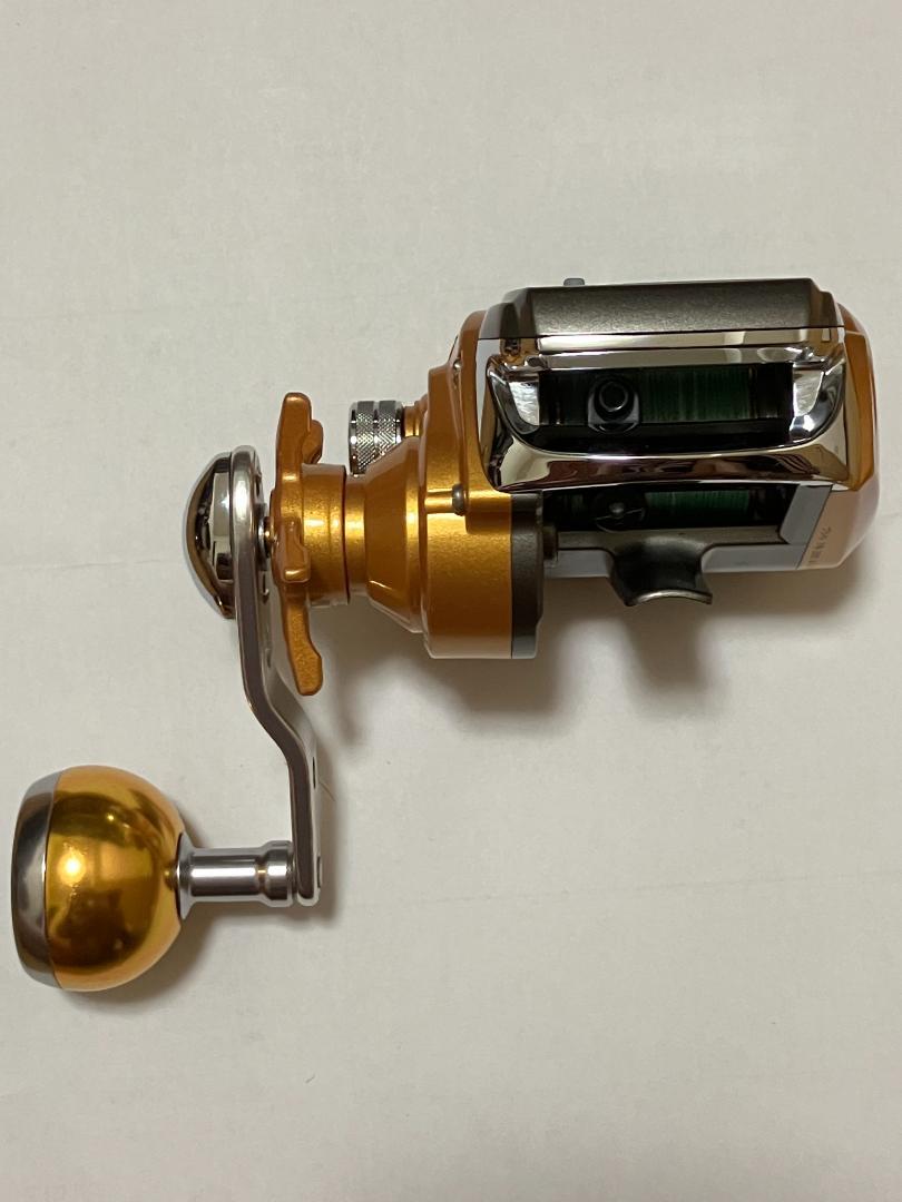 【美品】Daiwa 13 イッツ ICV 200（新品電池付き）