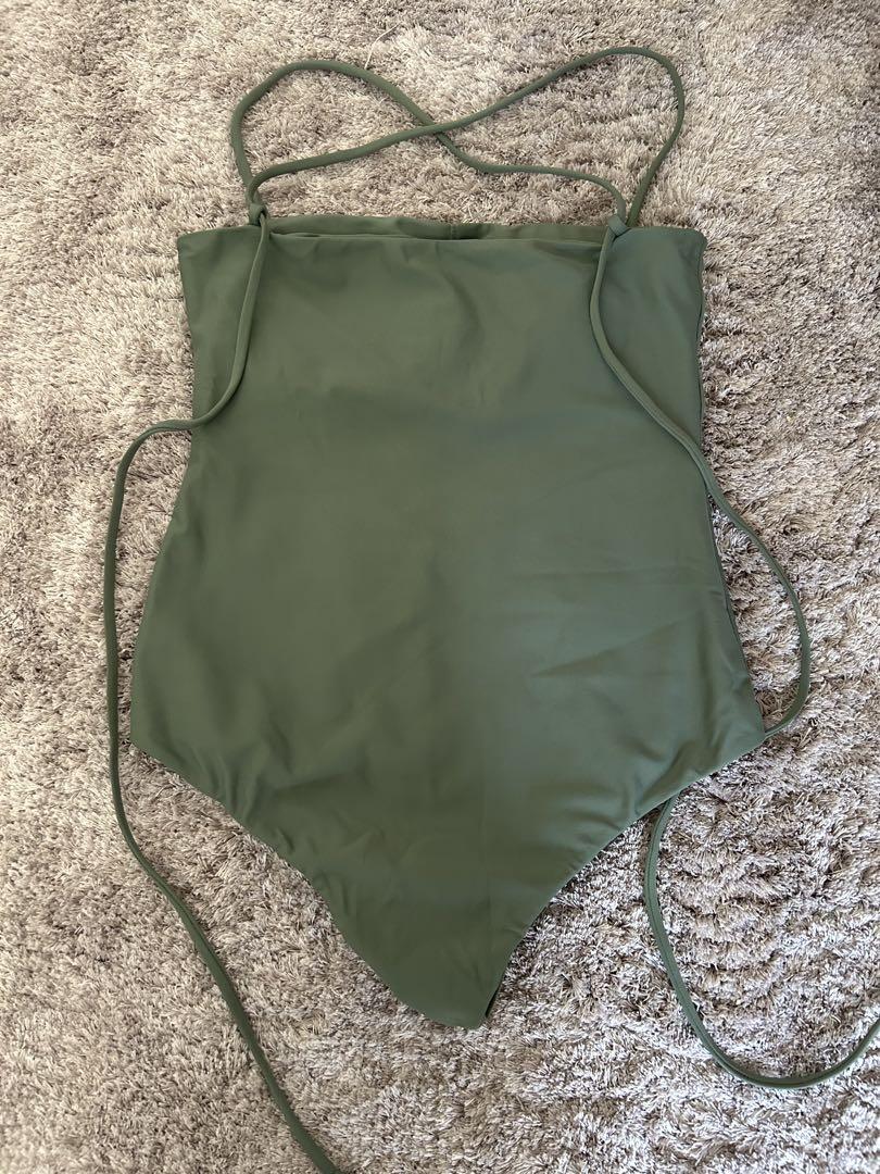 ローラス　Lauras swimwear ワンピース 水着 Mサイズ　グリーン