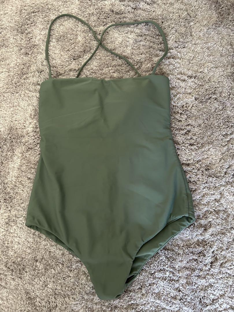 ローラス　Lauras swimwear ワンピース 水着 Mサイズ　グリーン