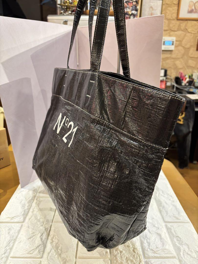 #N°21 #黒ナイロン#トートバッグ# エコバッグ#軽量#お洒落#可愛い N°21 #黒ナイロン#トートバッグ# エコバッグ#軽量#お洒落#可愛い