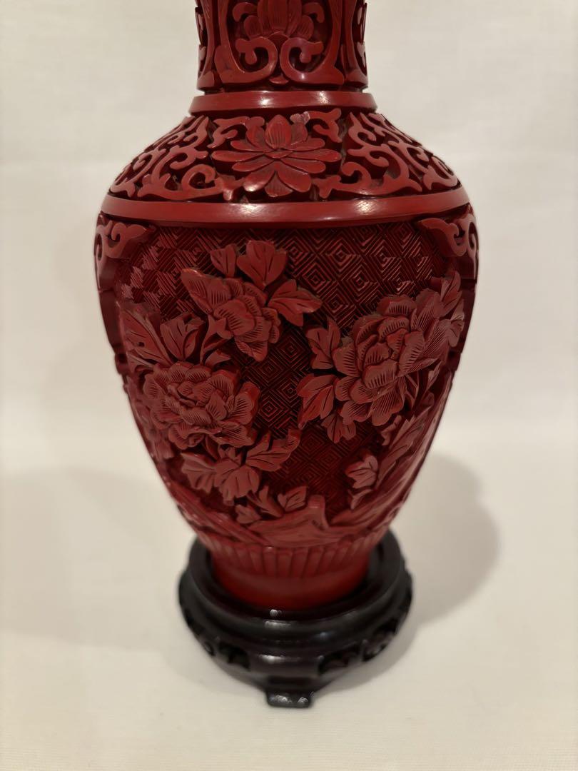 【美品】堆朱 漆彫り花瓶 中国美術 彫刻花瓶 彫漆花瓶（花の彫刻）