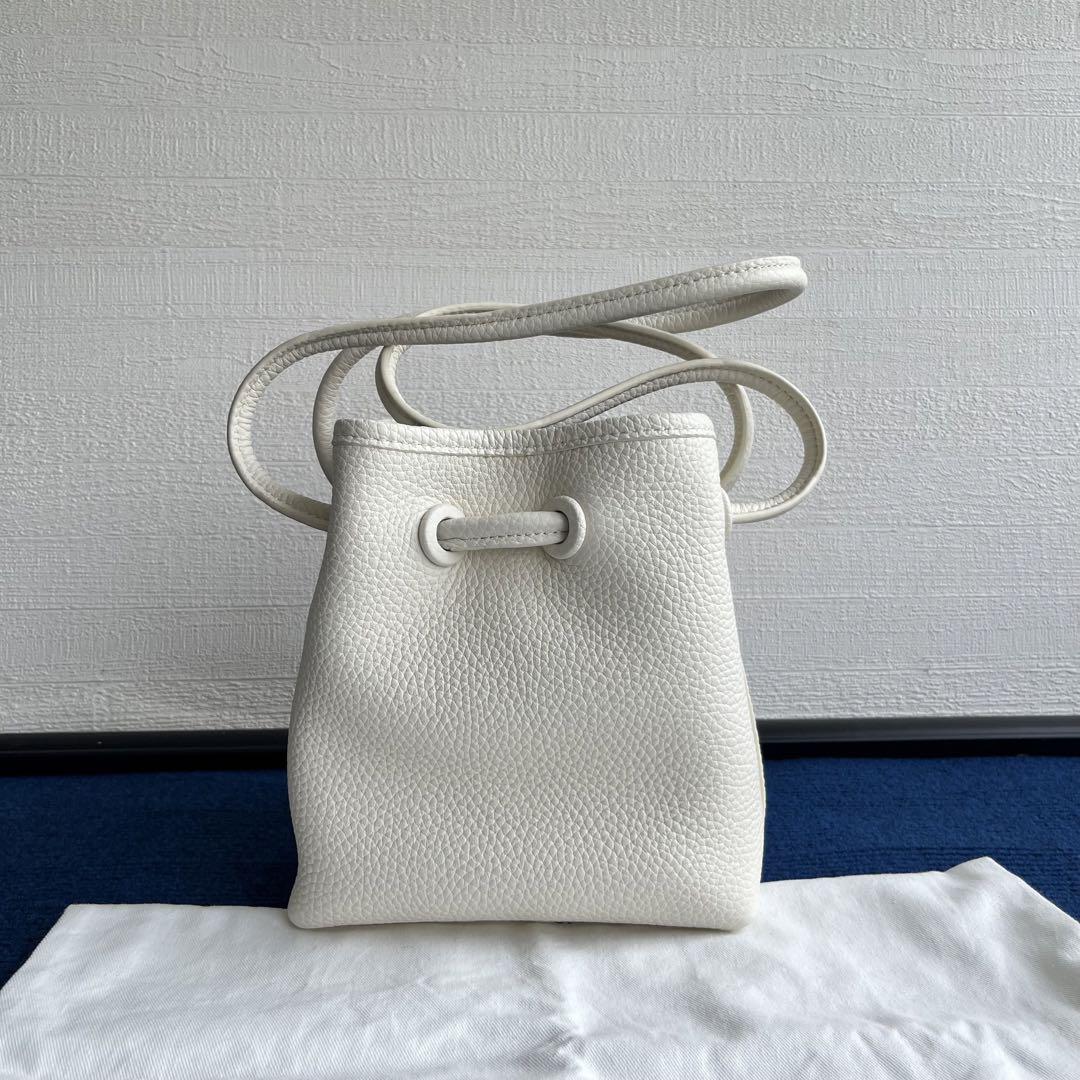 VASIC BOND MINIMINI レザー 巾着バッグ ホワイト
