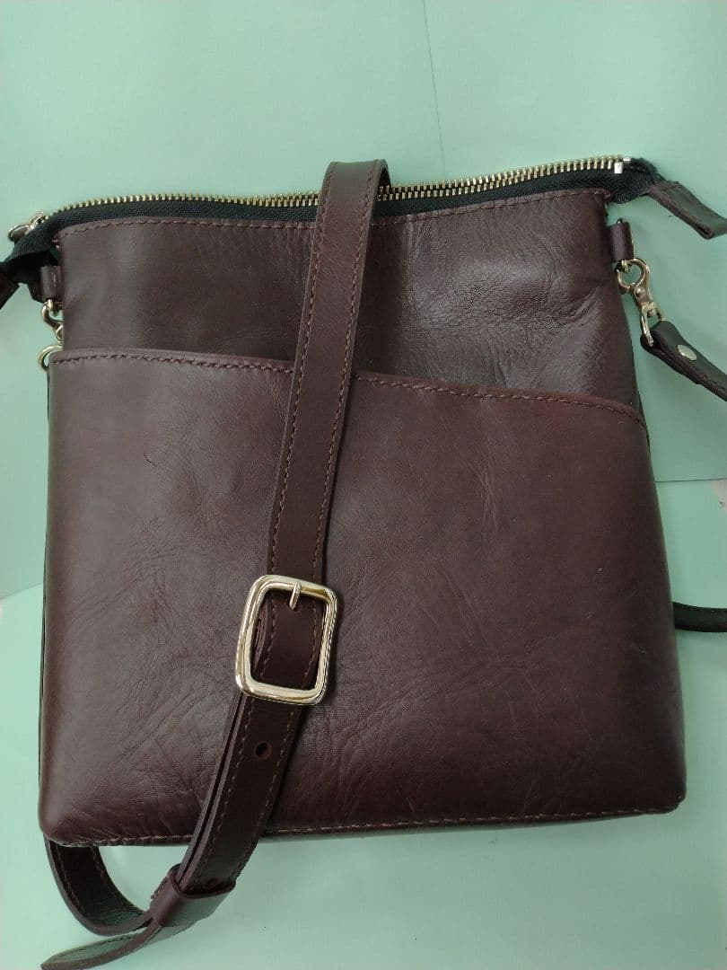 レザー　 ショルダーバッグ　ハンドメイド