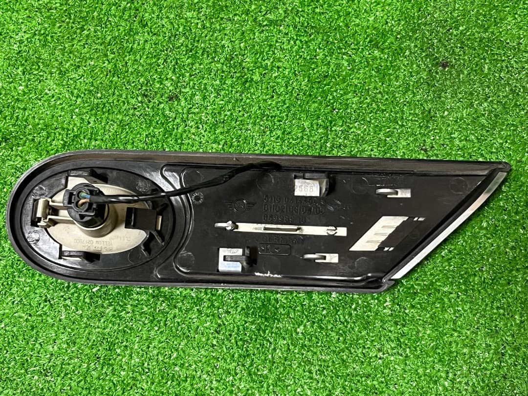 BMW MINI クーパー ZF16 ハンプトン ウインカー サイドマーカー。