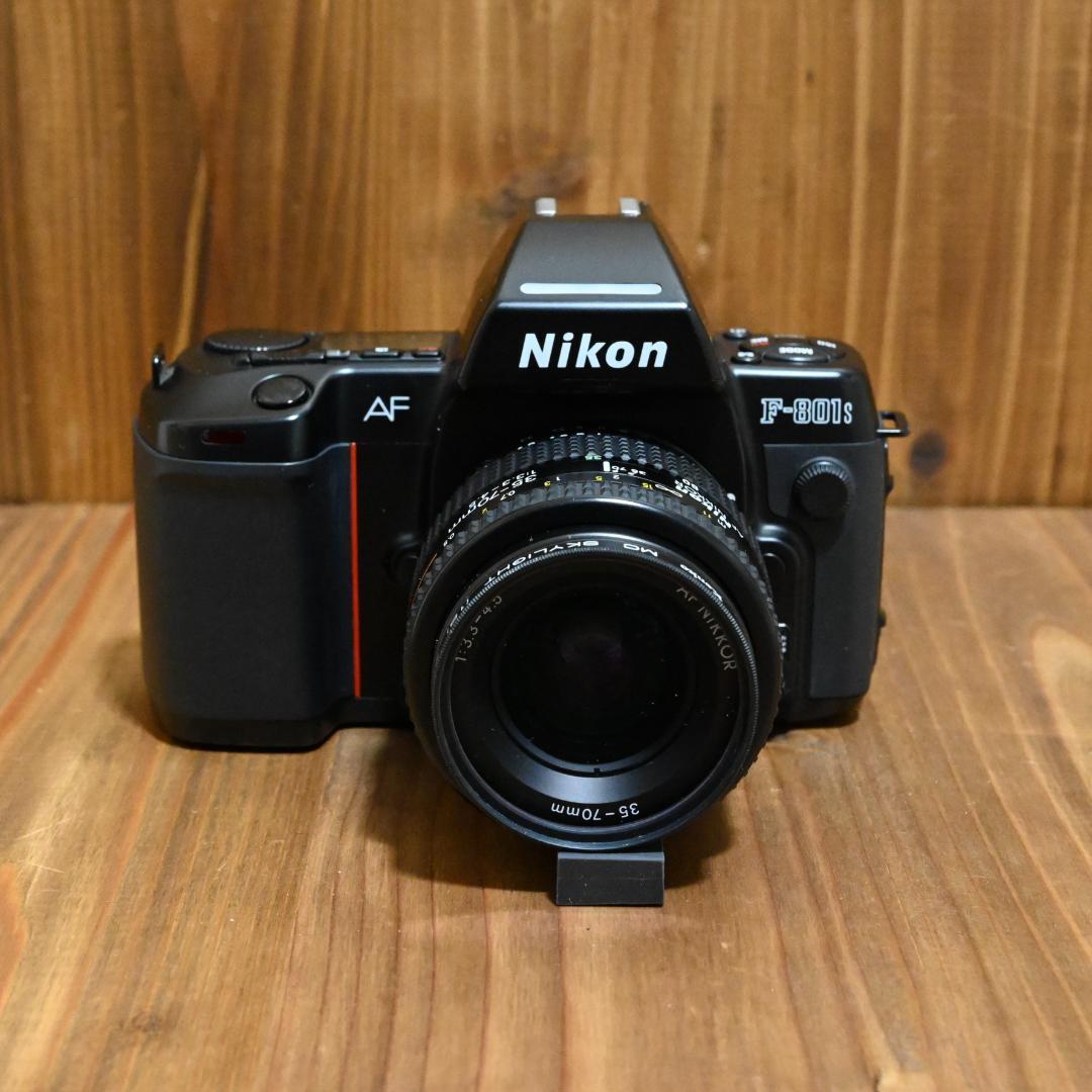 【美品！】プロテイストのフィルムカメラ。Nikon F801S＋レンズ+付属品 美品！】プロテイストのフィルムカメラ。Nikon F801S＋レンズ+