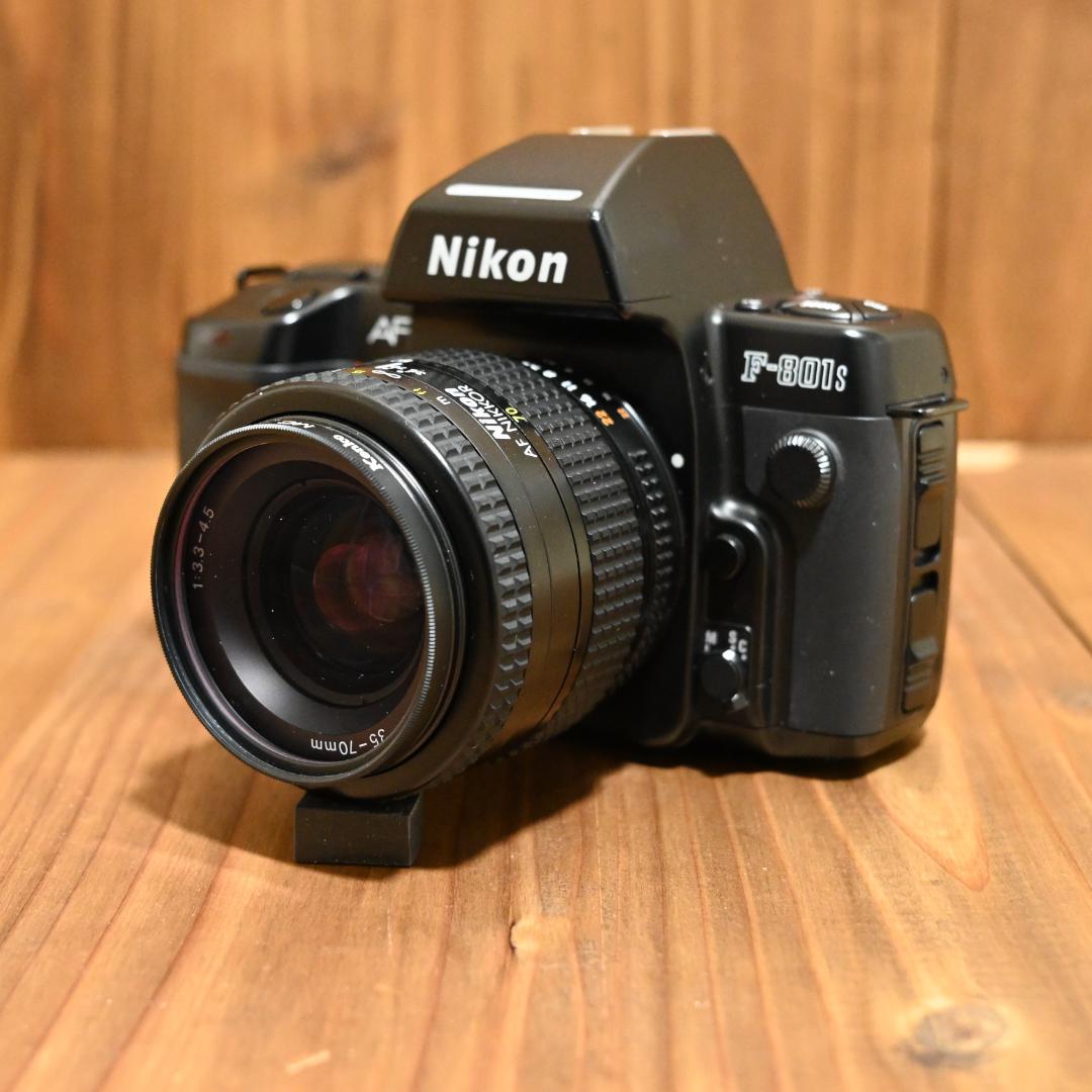 【美品！】プロテイストのフィルムカメラ。Nikon F801S＋レンズ+付属品 美品！】プロテイストのフィルムカメラ。Nikon F801S＋レンズ+