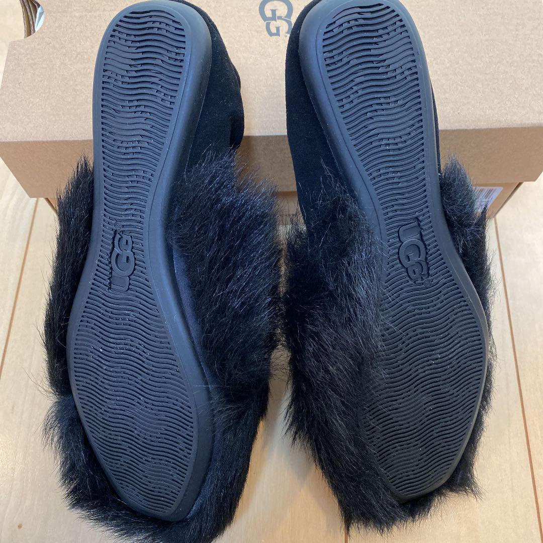 ugg jeanie fluff flat 黒 サイズ6.5(23.5cm)新品 - メルカリ ugg jeanie fluff flat 黒 サイズ6.5(23.5cm)新品 - メルカリ
