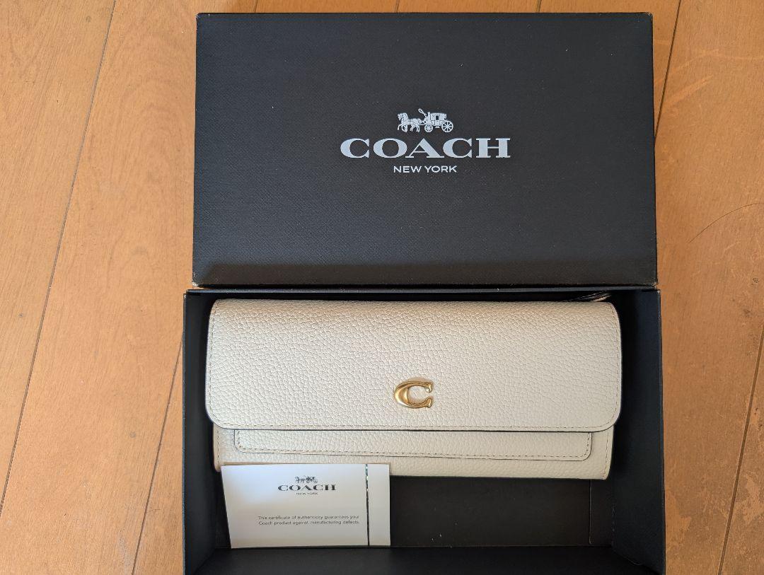 COACH ホワイトレザー 長財布 - メルカリ