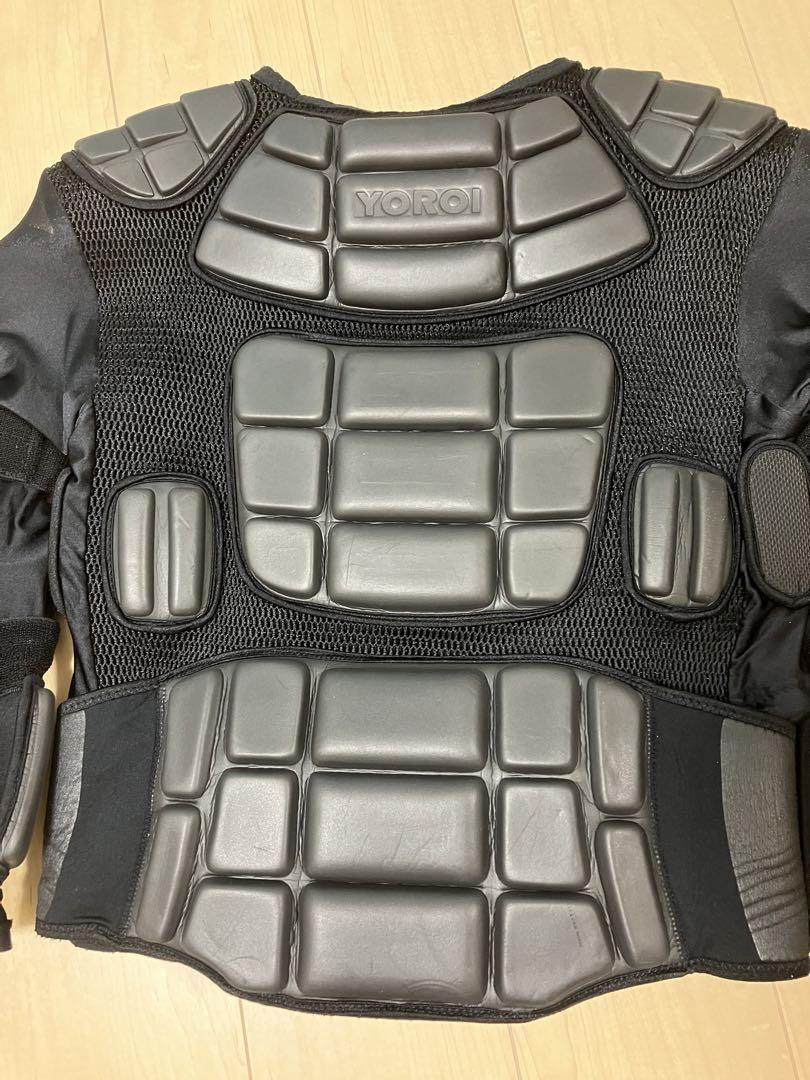 kokomaruさん専用】スノーボードプロテクター Lサイズ 上下セット kokomaruさん専用】スノーボードプロテクター Lサイズ 上下セット