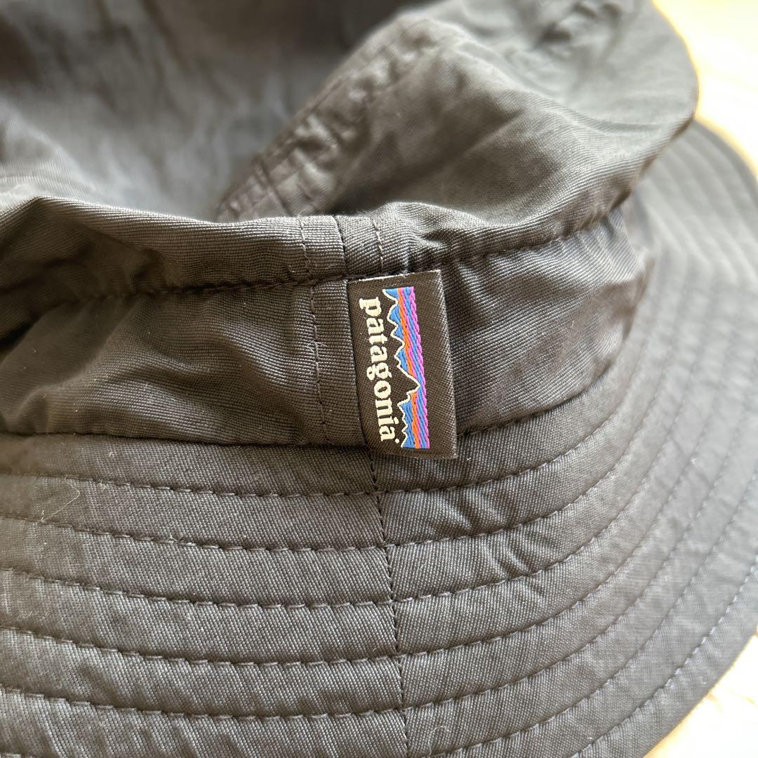 美品patagonia バケットハット 黒サーフブリムLサイズ