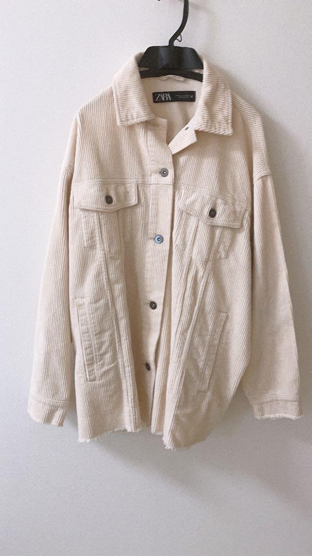 CHLOE*贅沢な魅力*パールベージュ コーデュロイ ジャケット コーデュロイカラー ツイルジャケット - ライトベージュ／ダーク