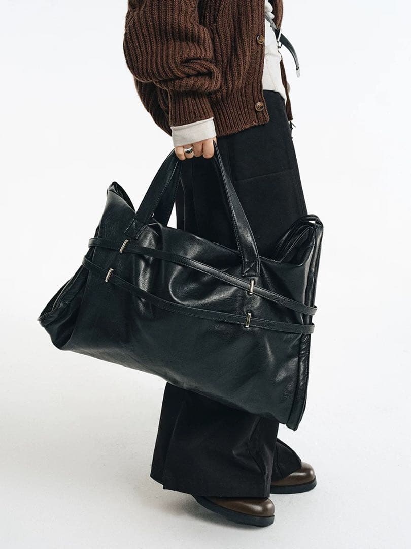 PUレザー2WAY斜め掛け大容量ショルダーバッグ新品、♥