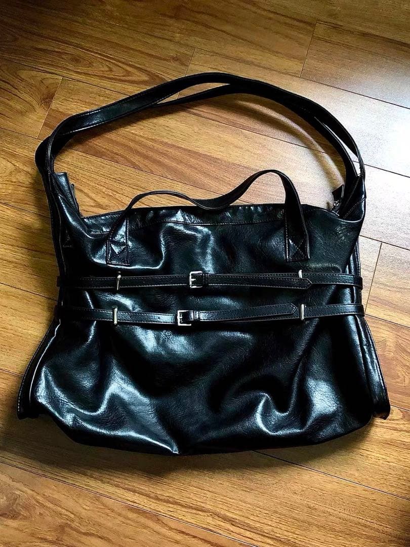 PUレザー2WAY斜め掛け大容量ショルダーバッグ新品、♥