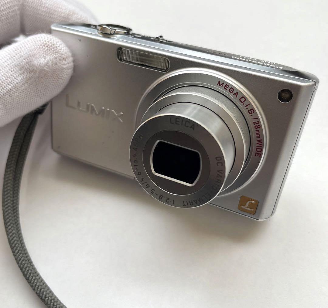 Panasonic DMC-FX33 コンパクトデジタルカメラ　シルバー