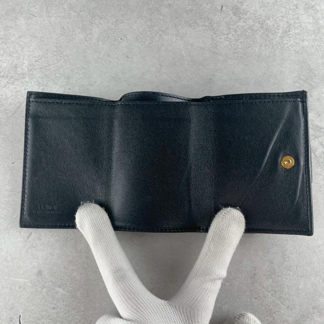 人気モデル✨FENDI 三つ折り財布 バゲットマイクロウォレット ズッカ 黒