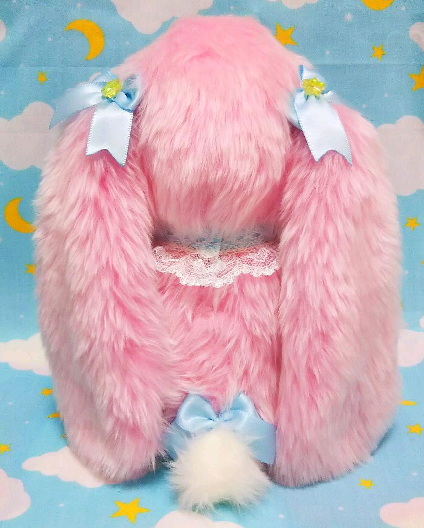 うさぎのぬいぐるみ付きスニーカー!? atmos pink×#FR2梅×PUMAの